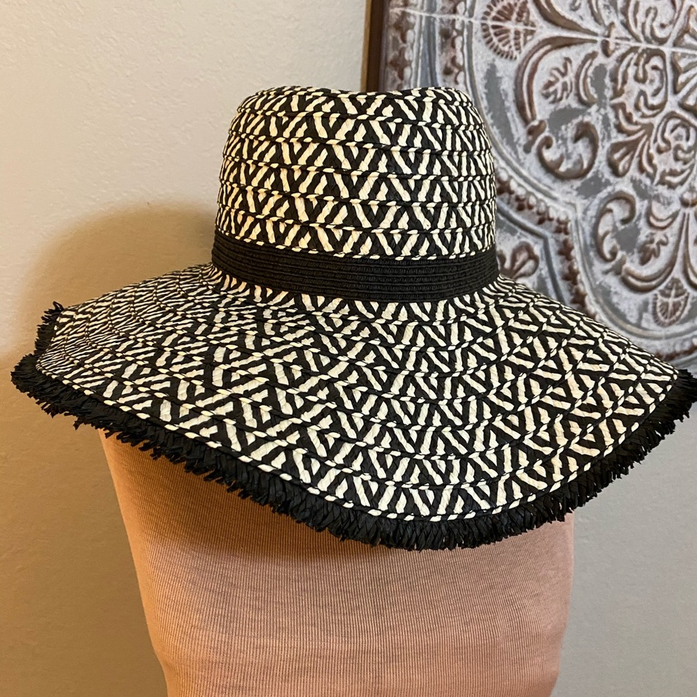 Women’s Floppy Sun Hat